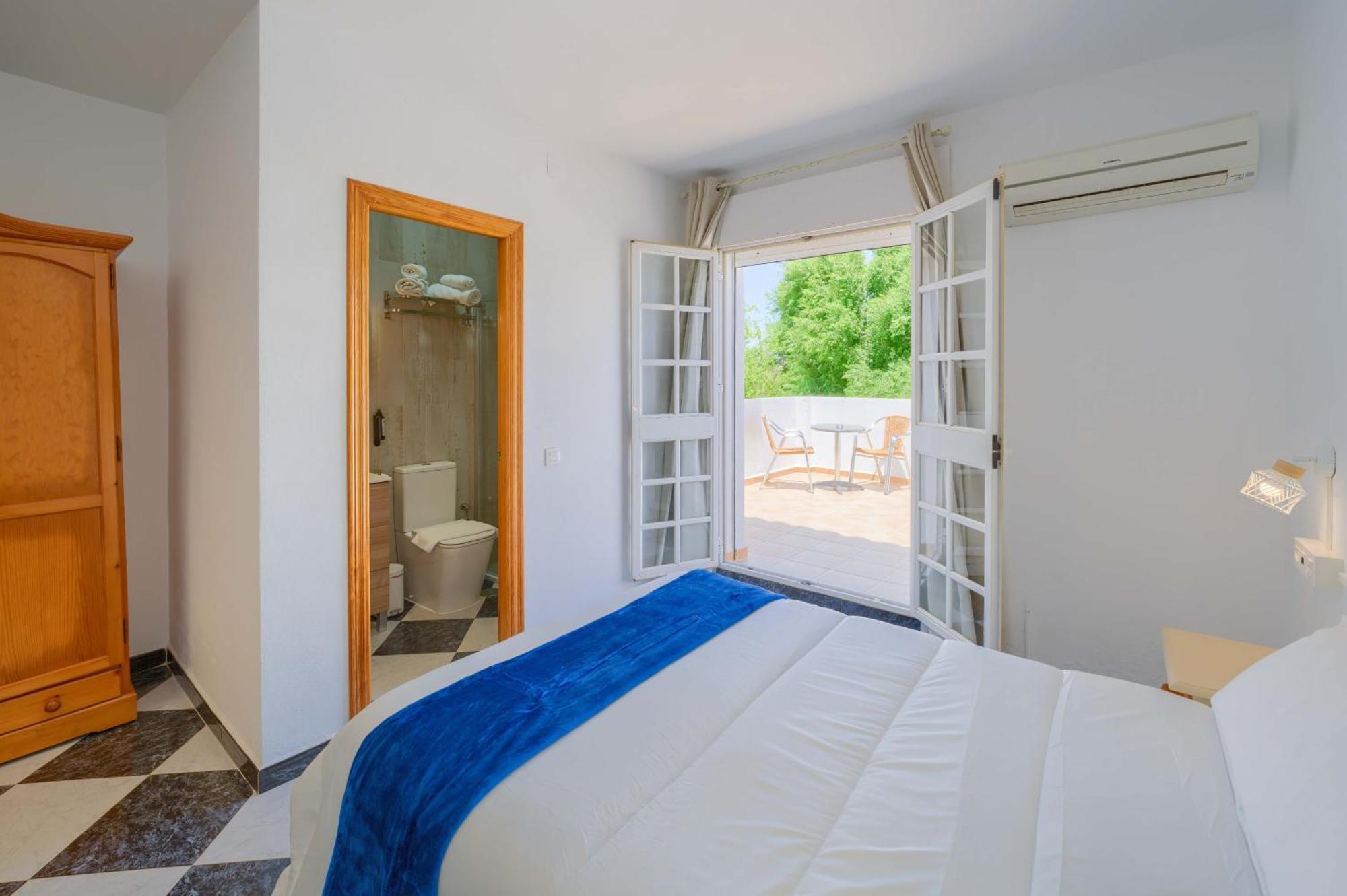 Hostal Del Faro Кониль-де-ла-Фронтера Экстерьер фото